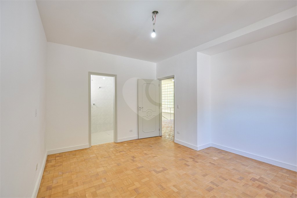 Sobrado à venda com 3 quartos, sendo 2 suítes, em Granja Julieta, São Paulo, SP