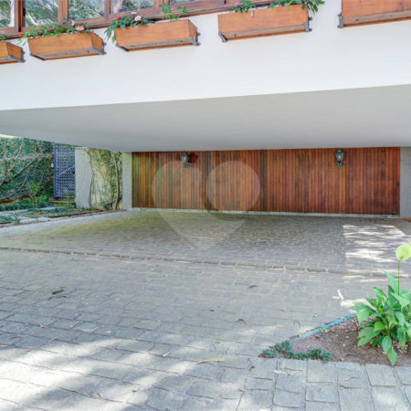 Casa Térrea à venda com 4 quartos, sendo 1 suíte, em Jardim Marajoara, São Paulo, SP
