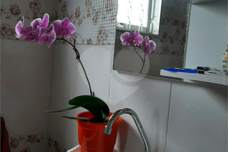 Casa à venda com 2 suítes no condomínio Portal dos Pássaros, Alambari - SP