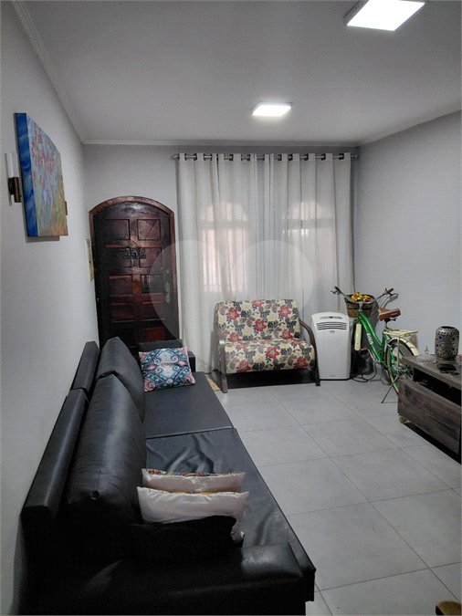 Sobrado à venda com 4 quartos, sendo 1 suíte, em Vila Nova Mazzei, São Paulo, SP