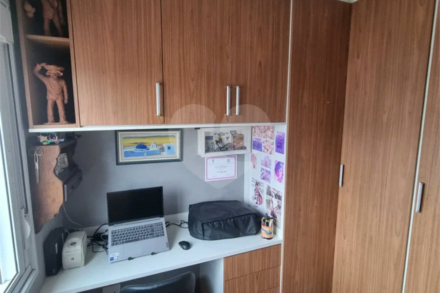 Apartamento em cobertura na Vila Prudente com 2 dormitórios, 1 suíte, 2 sacadas e hidromassagem.
