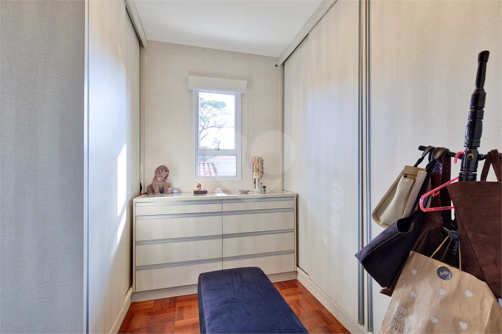 Casa à venda com 4 suítes em Granja Julieta, São Paulo, SP