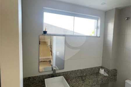 Casa à venda com 3 quartos, sendo 1 suíte, no condomínio Residencial Green Ville, Rio de Janeiro - RJ