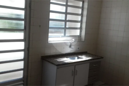 Sobrado à venda com 2 quartos em Santana, São Paulo, SP