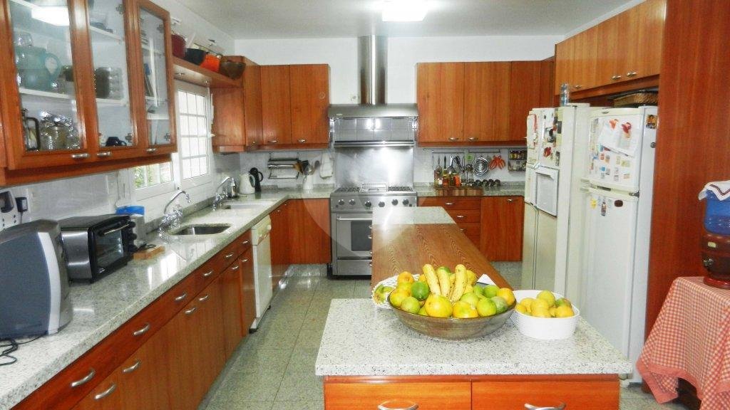 Casa Térrea à venda com 4 suítes em Alto da Boa Vista, São Paulo, SP