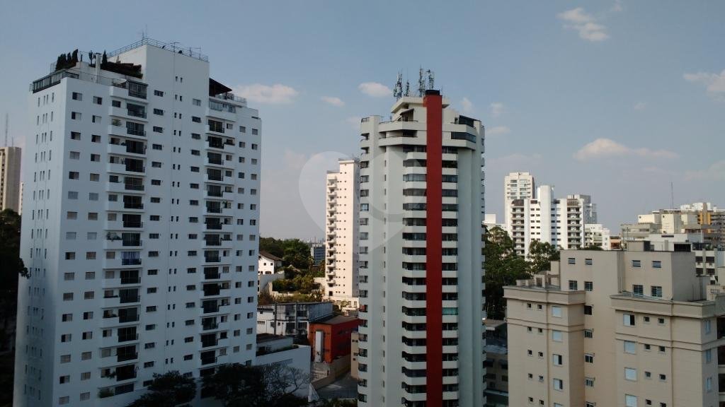 Apartamento à venda com 4 quartos, sendo 3 suítes, em Vila Andrade, São Paulo, SP