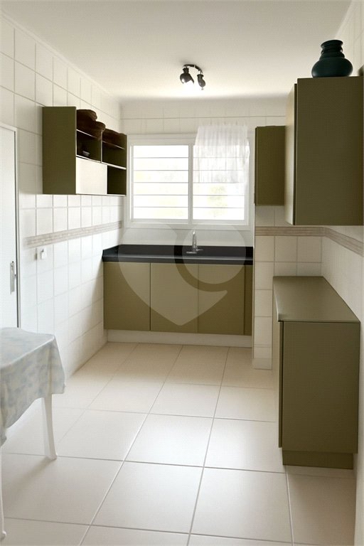 Apartamento à venda com 3 quartos, sendo 1 suíte,  em Alto da Lapa, São Paulo, SP