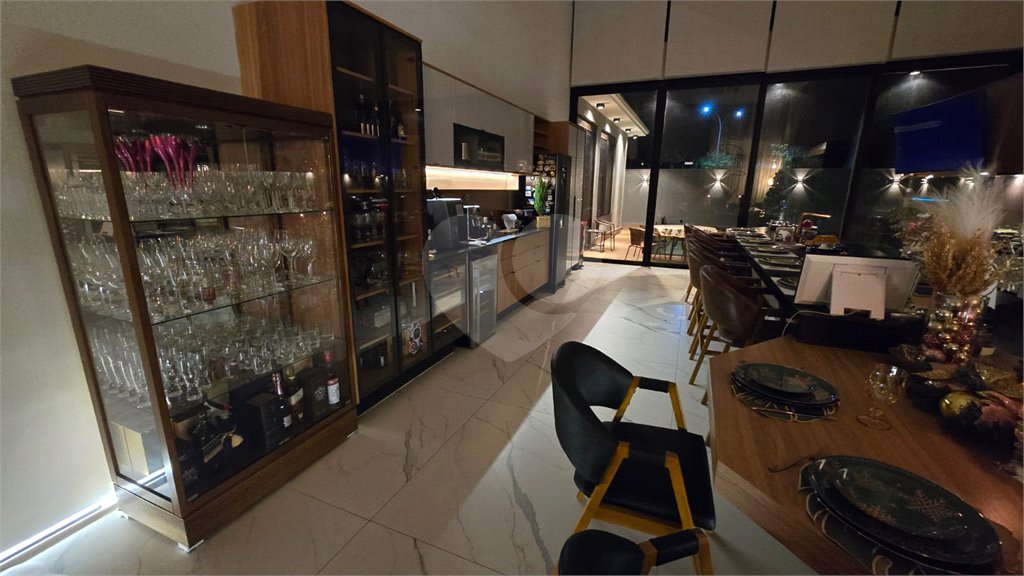 Casa à venda ou para alugar com 4 suítes no condomínio Jardim Salto Grande, Araraquara - SP