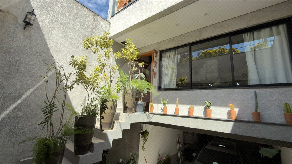 Sobrado à venda com 3 quartos, sendo 1 suíte, em Vila Paulicéia, São Paulo, SP