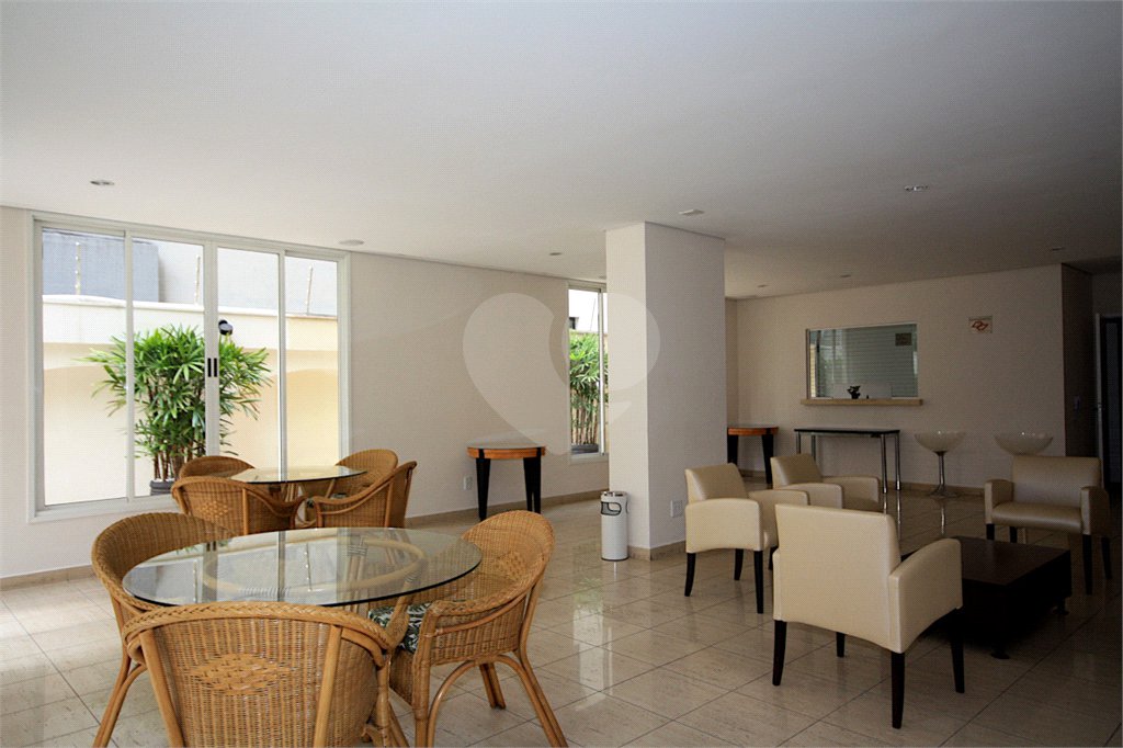 Apartamento à venda com 2 quartos, sendo 1 suíte, em Pinheiros, São Paulo, SP