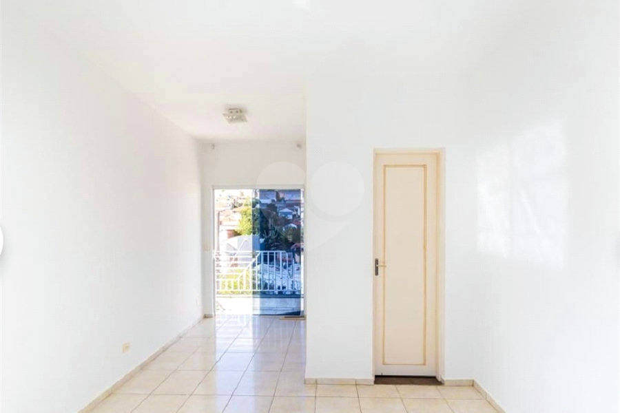 Sobrado à venda com 3 quartos, sendo 1 suíte,  em Vila Isolina Mazzei, São Paulo, SP