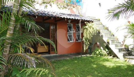 Casa Térrea à venda com 3 quartos, sendo 1 suíte, em Parque Peruche, São Paulo, SP