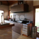 Casa à venda com 4 suítes no condomínio Suíça da Cantareira, Mairiporã - SP