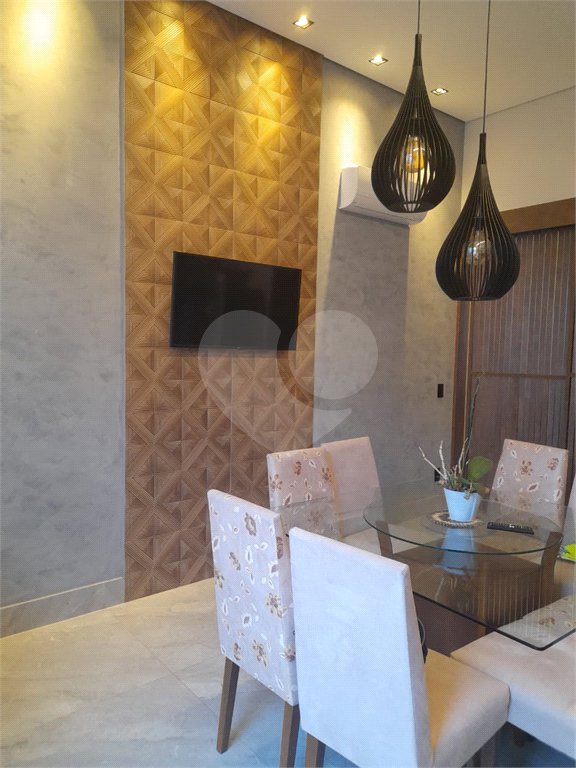 Casa à venda com 3 suítes no condomínio Reserva Real, Paulínia - SP