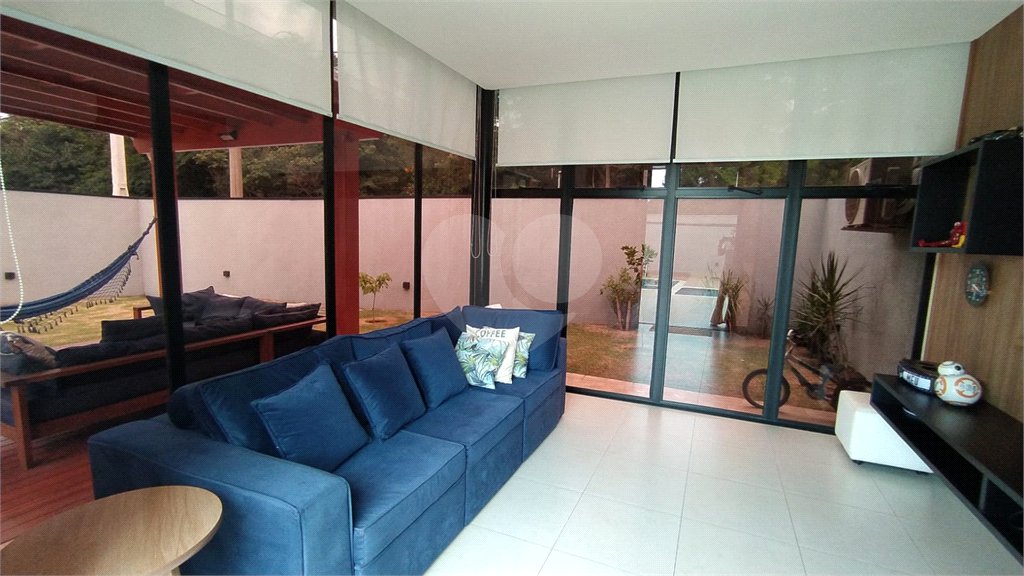 Casa à venda com 3 suítes no condomínio Reserva dos Vinhedos, Louveira - SP