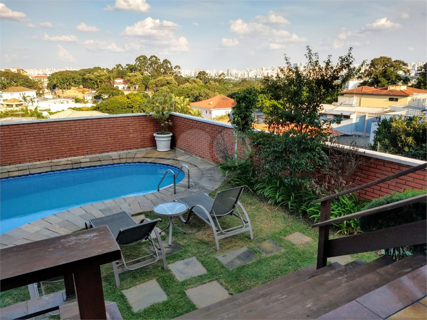 Sobrado à venda com 4 suítes em Jardim São Bento, São Paulo, SP