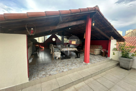 Casa à venda com 4 quartos em Chora Menino, São Paulo, SP
