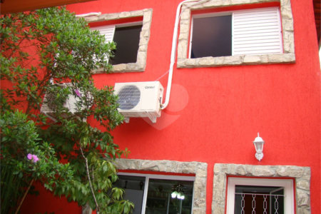 Sobrado à venda com 2 quartos, sendo 1 suíte, em Jardim São Luís, Suzano, SP