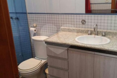 Sobrado à venda com 3 quartos, sendo 1 suíte, em Parque Vitória, São Paulo, SP