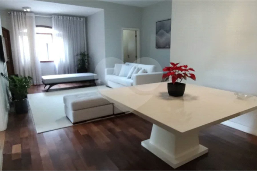 Casa Térrea à venda com 3 quartos, sendo 2 suítes, em Horto, São Paulo, SP