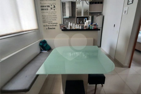 Apartamento no Condomínio Residencial Monte Logan