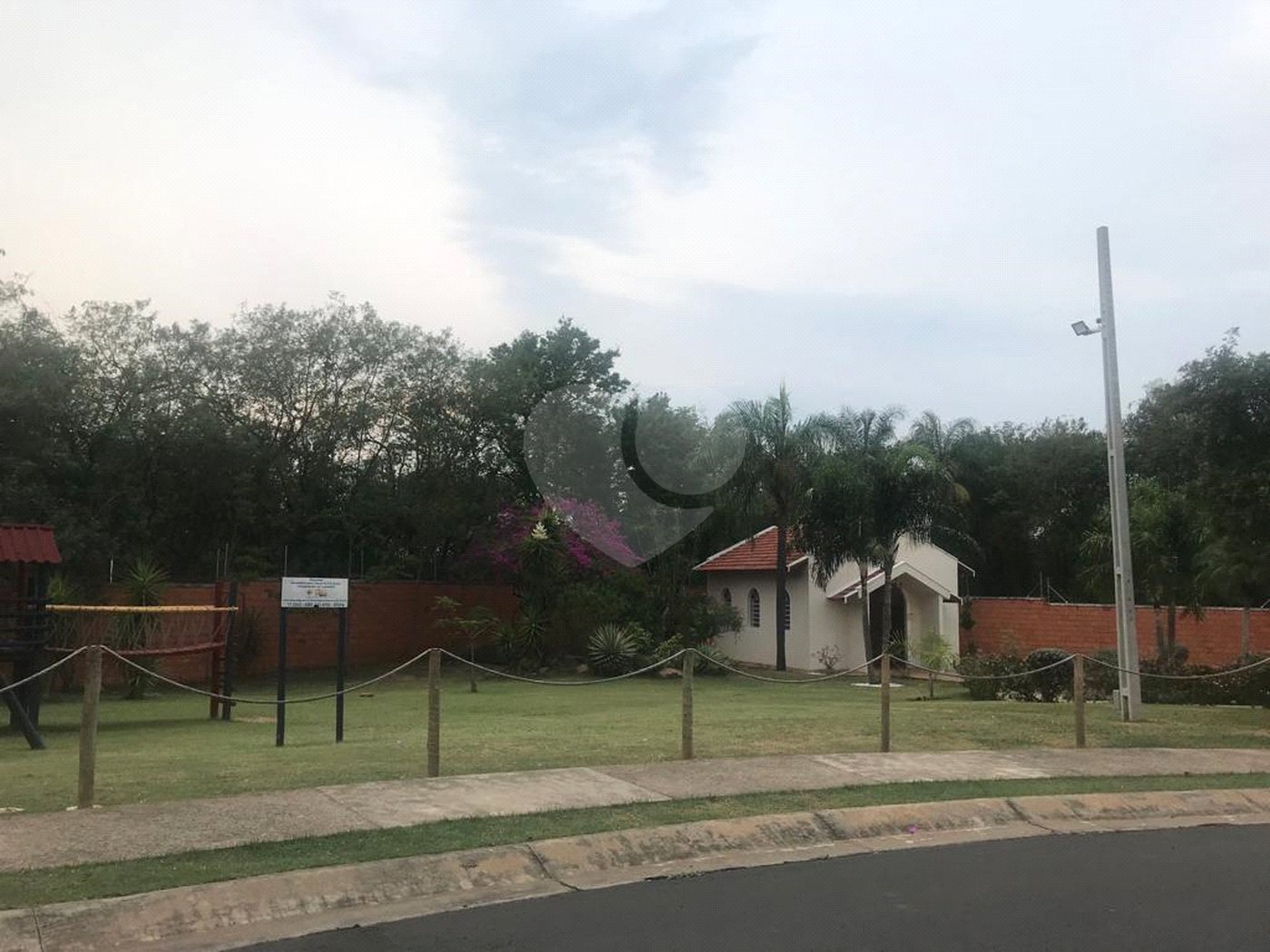 Casa à venda com 3 suítes no condomínio Village Moutonnée, Salto - SP