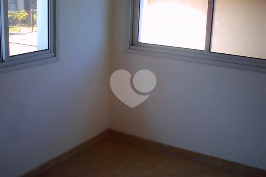 Sobrado à venda com 3 quartos, sendo 1 suíte, em Tremembé, São Paulo, SP