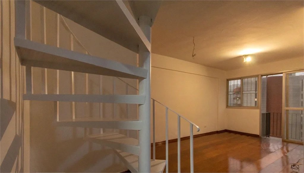 Cobertura à venda com 4 quartos, sendo 1 suíte,  em Jardim Londrina, São Paulo, SP