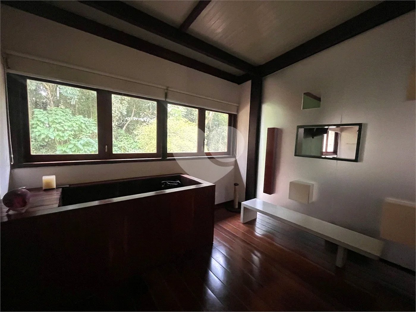 Casa à venda com 3 quartos, sendo 1 suíte, no condomínio Jardim da Montanha I, Mairiporã - SP