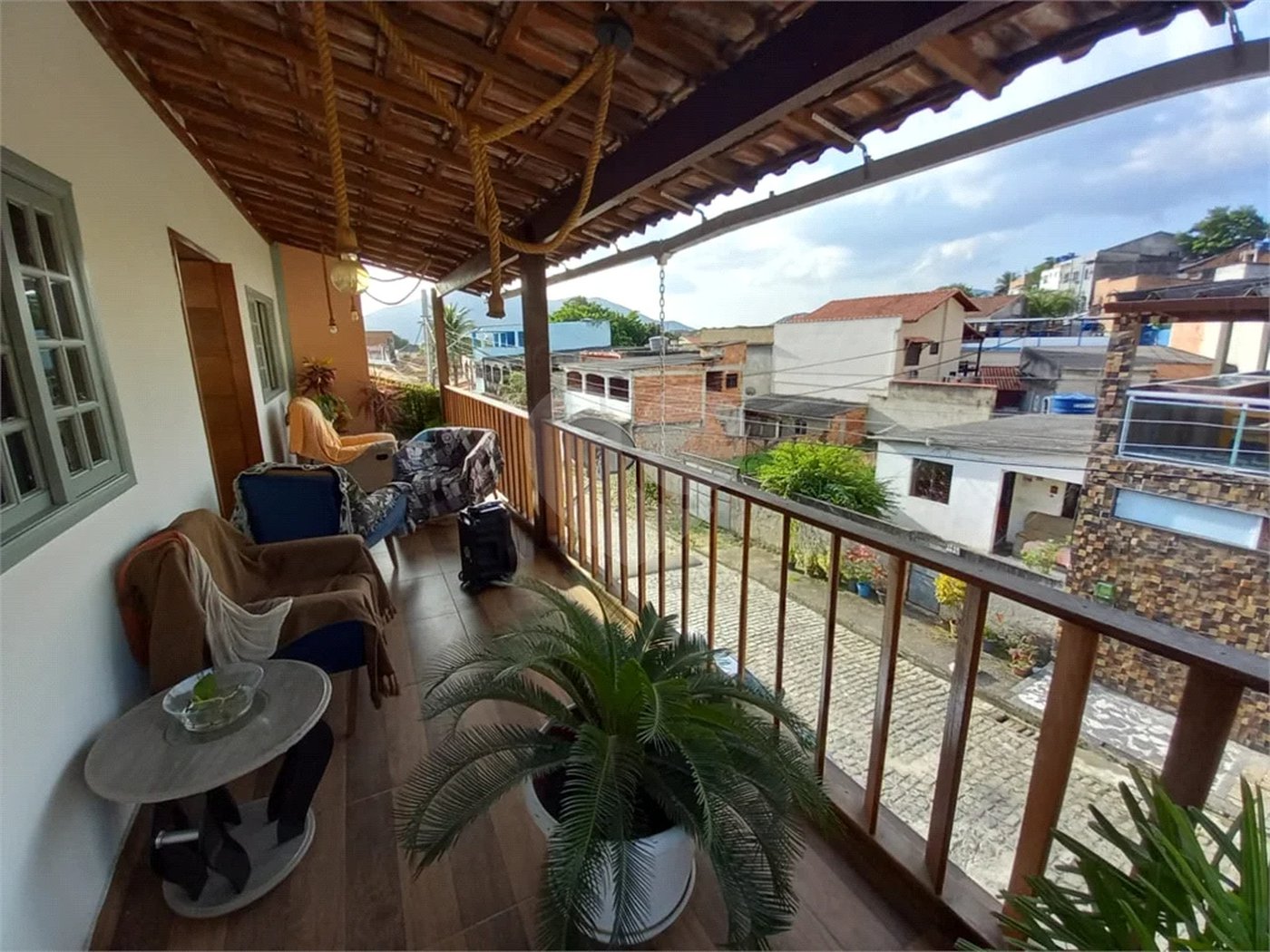 Casa à venda com 4 quartos, sendo 1 suíte, em Campo Grande, Rio de Janeiro, RJ