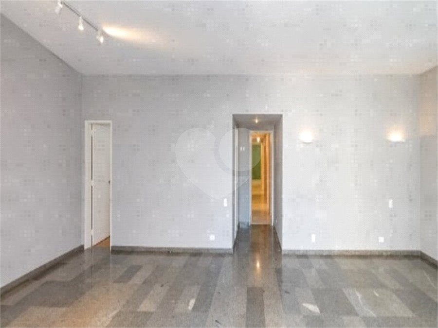 Apartamento à venda com 4 quartos, sendo 1 suíte,  em Ipanema, Rio de Janeiro, RJ