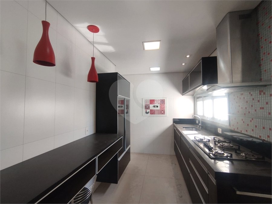 Apartamento à venda com 3 quartos, sendo 1 suíte,  no Centro, São Bernardo do Campo, SP
