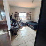 Sobrado à venda com 4 quartos, sendo 1 suíte, em Santo Antônio, Osasco, SP