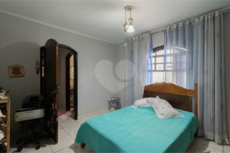 Casa à venda com 2 quartos, sendo 1 suíte, em Jardim Santa Clara, Guarulhos, SP
