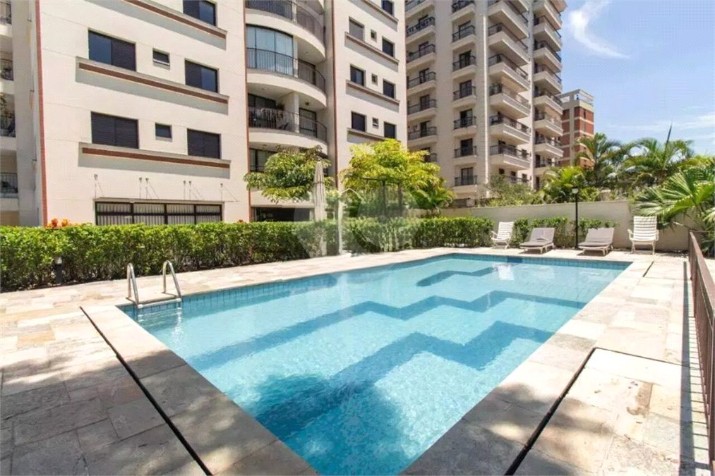 Cobertura à venda ou para alugar com 3 quartos, sendo 1 suíte,  em Vila Clementino, São Paulo, SP