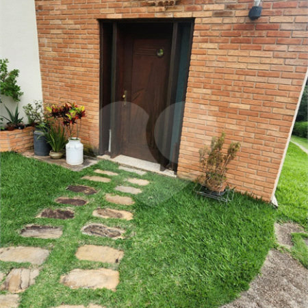 Chácara à venda com 4 quartos, sendo 3 suítes, em Pinheirinho, Vinhedo, SP