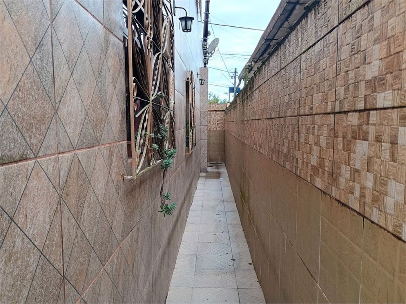 Casa Residencial à venda, Parque Continental, São Vicente - CA0207.