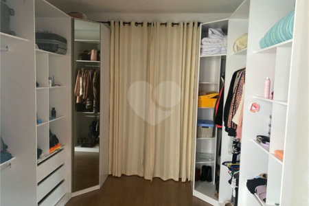 Casa à venda com 3 suítes em Taboão, São Roque, SP