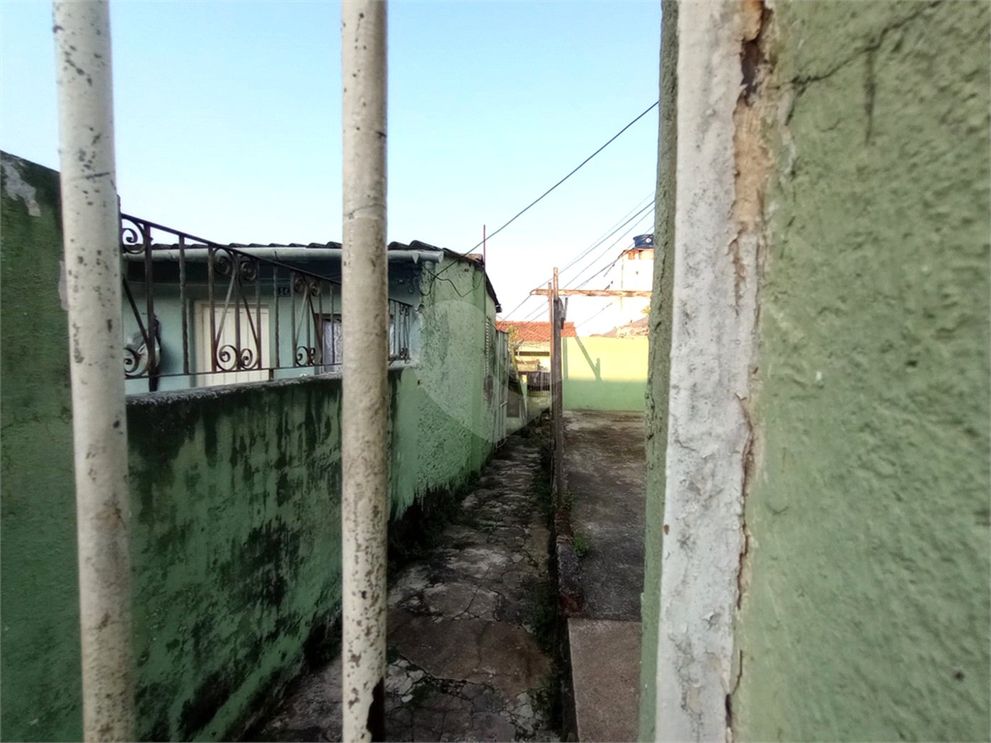 Terreno à venda com 2 quartos em Vila Paulo Silas, São Paulo, SP