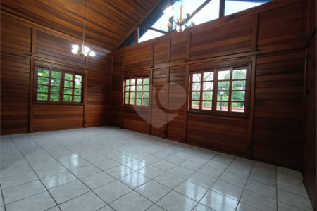 Casa à venda com 3 quartos, sendo 1 suíte,  em Jardim Villaça, São Roque, SP