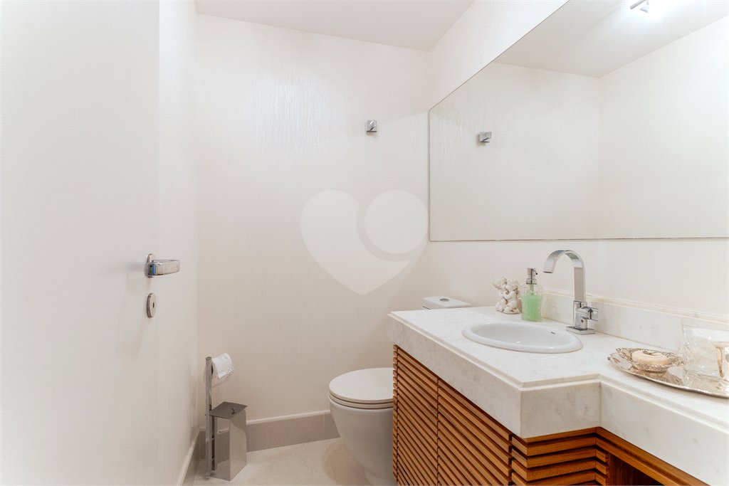 Apartamento à venda com 4 suítes em Alto da Boa Vista, São Paulo, SP