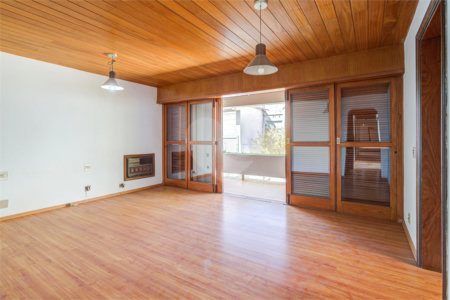 Casa à venda com 5 quartos, sendo 3 suítes, em Alto da Boa Vista, São Paulo, SP