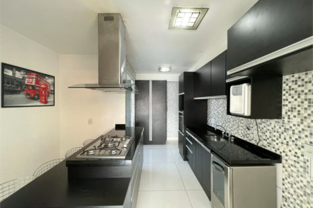 Apartamento à venda com 3 suítes em Vila Andrade, São Paulo, SP