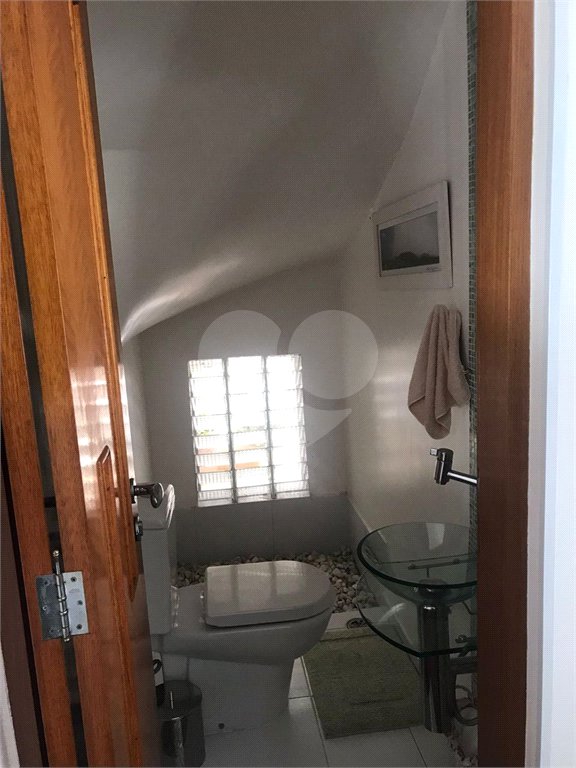 Casa à venda com 4 quartos, sendo 2 suítes,  no condomínio Conjunto Residencial Green Village I, Mogi das Cruzes - SP