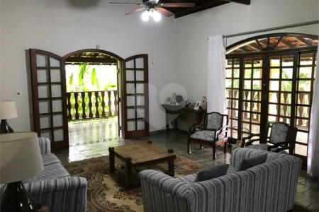 Casa à venda com 5 quartos, sendo 3 suítes, em Recanto das Flores, Indaiatuba, SP