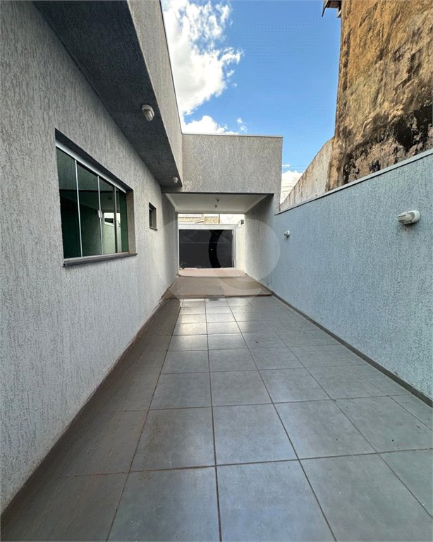 Casa à venda com 3 quartos, sendo 2 suítes, em Residencial Ponta Porã I, Ponta Porã, MS