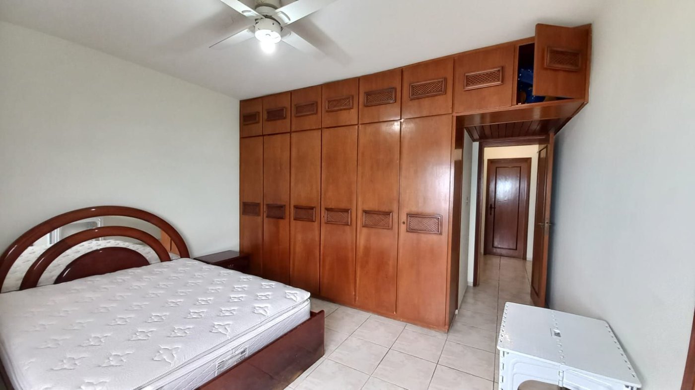 Cobertura com 4 dormitórios à venda, 380 m² por R$ 4.999.999,00 - Gonzaga - Santos/SP