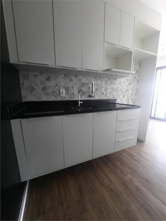 Apartamento à venda ou para alugar com 1 suíte em Sumarezinho, São Paulo, SP