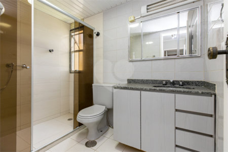 Apartamento à venda com 3 quartos, sendo 1 suíte,  em Brooklin, São Paulo, SP