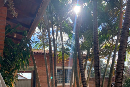 Casa à venda em Aparecida de São Manuel, São Manuel – SP, com projeto que valoriza conforto, iluminação natural e áreas de convivência.